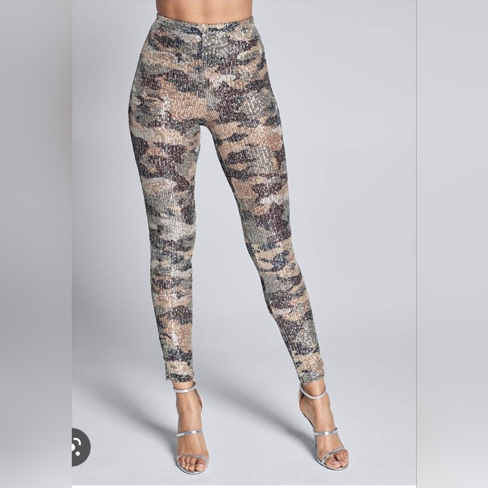 NWT Venus Camo Print Sequins Leggings